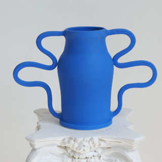 Curvy Amphora Matisse Vases