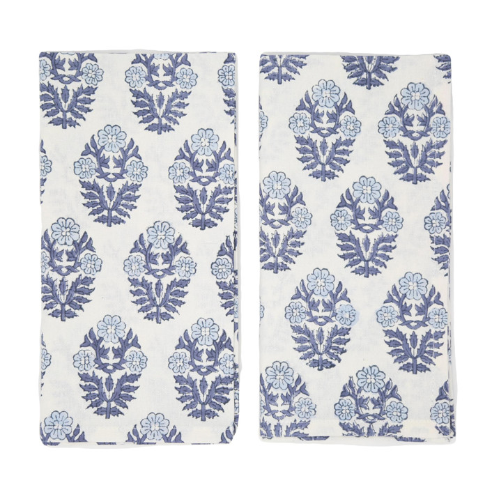 Garland Napkins, White, Set of 4 Napkins by Jenny Roberts Minted