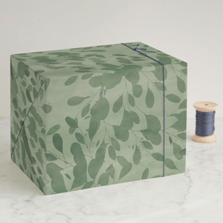 Mistletoe Kiss Wrapping Paper Sheets