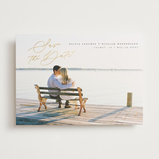 Moderne Foil-Pressed Save The Date Cards