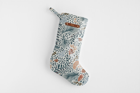 Winter berry in Frost Personalizable Stocking