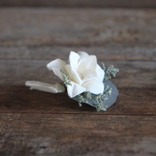 Star Magnolia Boutonniere | Pin On Boutonniere Boutonniere | Customizable Boutonnieres